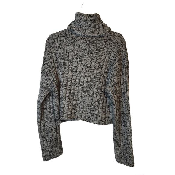 Urban Outfitters Women's Gray Black Ribbed Knit Pullover Turtleneck Sweater Med - Picture 2 of 7